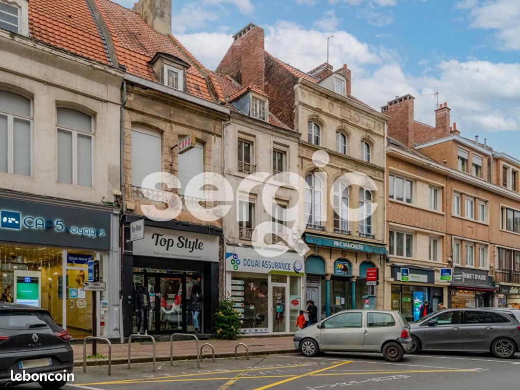  عقار تجاري في Douai, France 180متر مربع رقم 44854