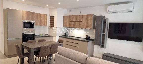 3 Schlafzimmer Maisonette-Wohnung in Bahar ic-Caghaq, Malta, Nr. 10390 2