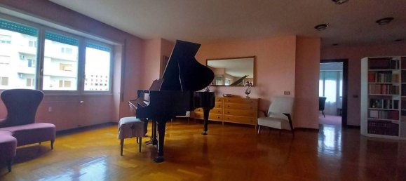 3 bedrooms Penthouse in Rome, Italy No. 334951 11