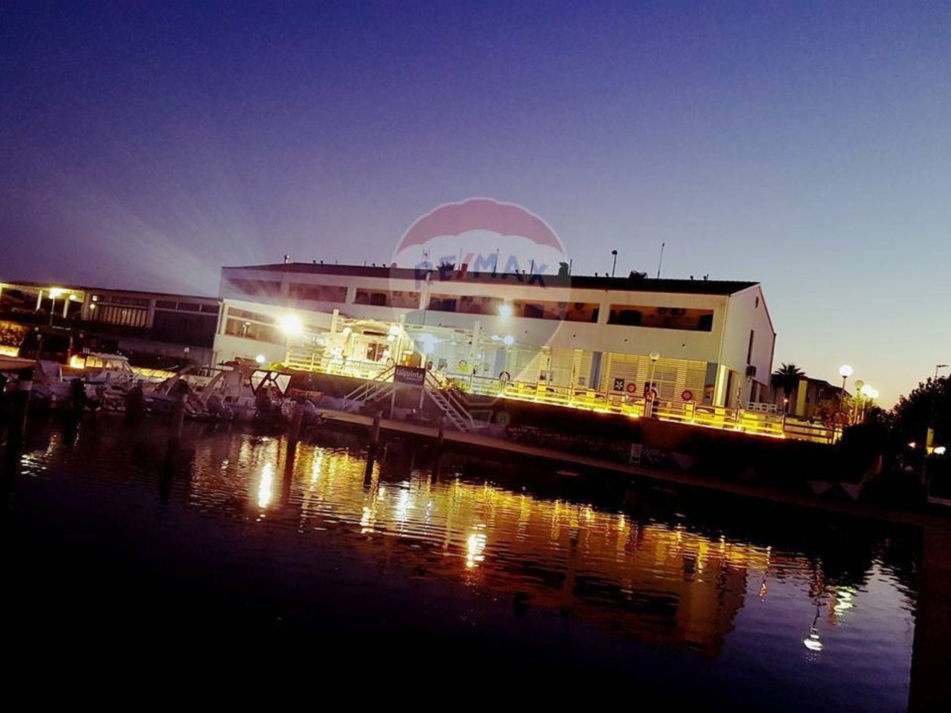 3140m² Hotel in Cassano all'Ionio, Italy No. 292975