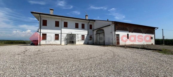 6 bedrooms House in Isola Rizza, Italy No. 272909 24