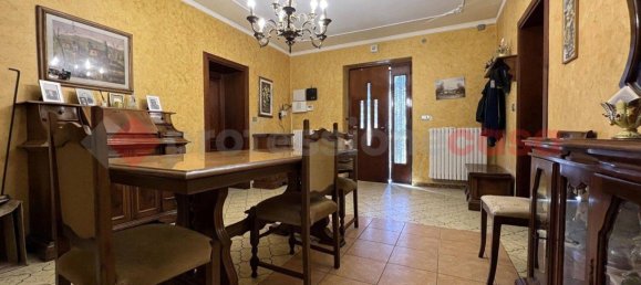 6 bedrooms House in Isola Rizza, Italy No. 272909 5