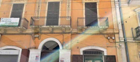 1 room Commercial property in Bari, Italy No. 22245 2