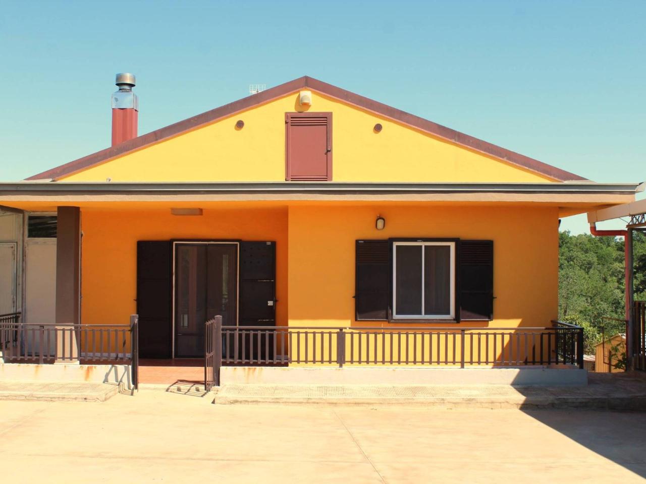 Villa de 3 divisões em Santeramo in Colle, Italy N.º 133644