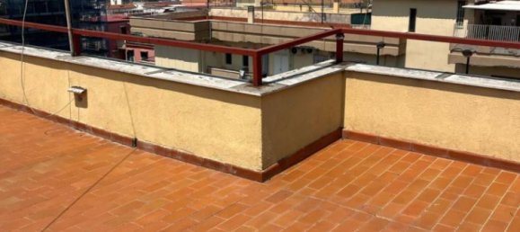 4 bedrooms Apartment in Ercolano, Italy No. 320404 7