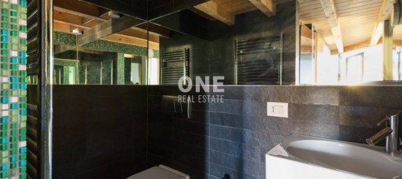 Вилла с 4 спальнями в Лураго Мариноне, Италия № 12375 4