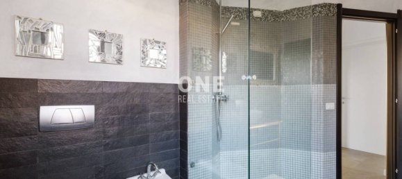 Вилла с 4 спальнями в Лураго Мариноне, Италия № 12375 32