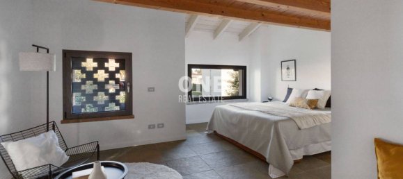 Вилла с 4 спальнями в Лураго Мариноне, Италия № 12375 46