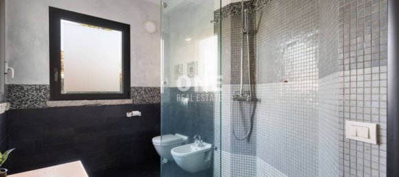 Вилла с 4 спальнями в Лураго Мариноне, Италия № 12375 38