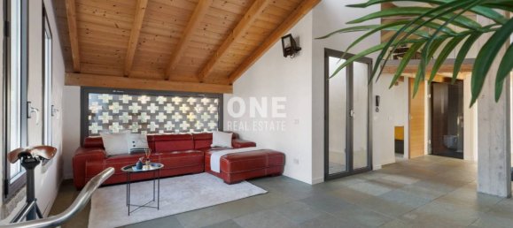 Вилла с 4 спальнями в Лураго Мариноне, Италия № 12375 28