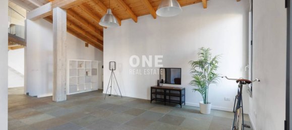 Вилла с 4 спальнями в Лураго Мариноне, Италия № 12375 43