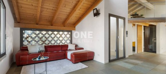 Вилла с 4 спальнями в Лураго Мариноне, Италия № 12375 44