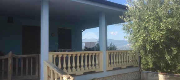 Вилла с 5 комнатами в Сан Пьетро ин Гуарано, Италия № 159961 5