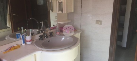 Вилла с 5 комнатами в Сан Пьетро ин Гуарано, Италия № 159961 14