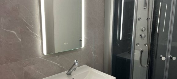 1 bedroom Apartment in Chartres, France No. 236690 5