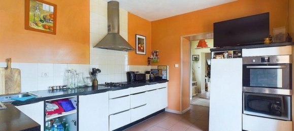 4 Schlafzimmer Haus in La Jarrie, France, Nr. 311848 7