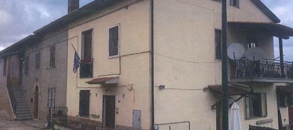 Apartamento de 6 habitaciónes en Torgiano, Italy No. 42951 3