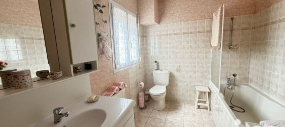 Casa de 4 dormitorios en Lanques-sur-Rognon, France No. 237499 11