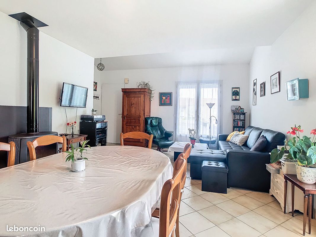 3 غرف نوم منزل في Cholet, France رقم 185257