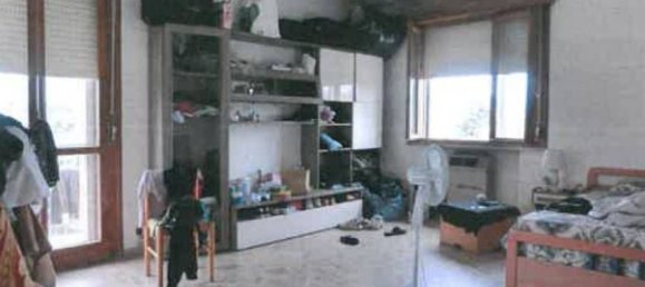 4 rooms Apartment in Rolo, Italy No. 96571 10