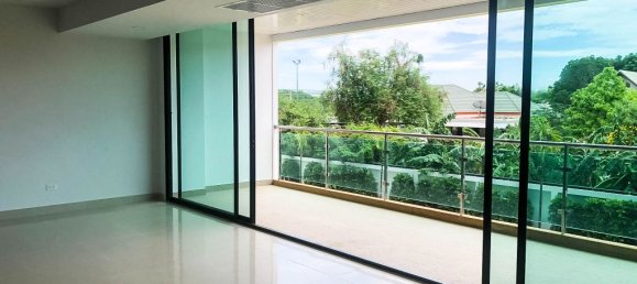 1 bedroom Condo in Pattaya, Thailand No. 12146 2