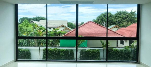 1 bedroom Condo in Pattaya, Thailand No. 12146 9