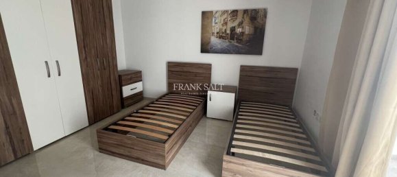 2 غرف نوم بانتهاوس في Fgura, Malta رقم 8184 4