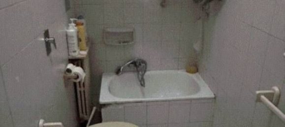 3 rooms Apartment in Roverbella, Italy No. 227962 16