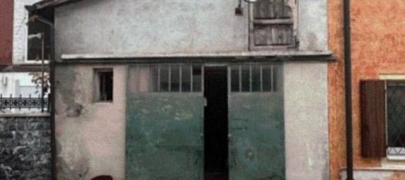 3 rooms Apartment in Roverbella, Italy No. 227962 3