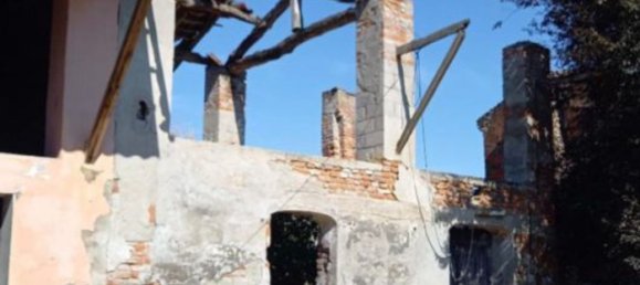 Casa de 5 divisões em Pieve Porto Morone, Italy N.º 311909 6