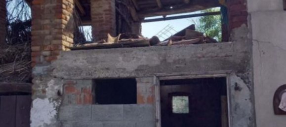 Casa de 5 divisões em Pieve Porto Morone, Italy N.º 311909 5