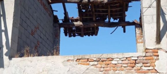 Casa de 5 divisões em Pieve Porto Morone, Italy N.º 311909 7