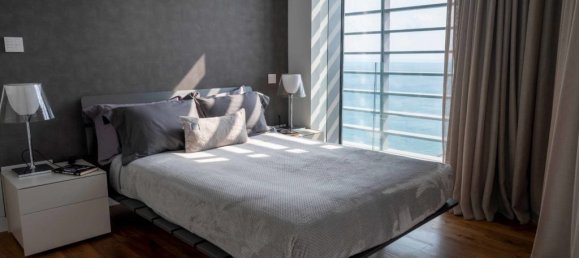 3 bedrooms Apartment in Limassol, Cyprus No. 24161 7