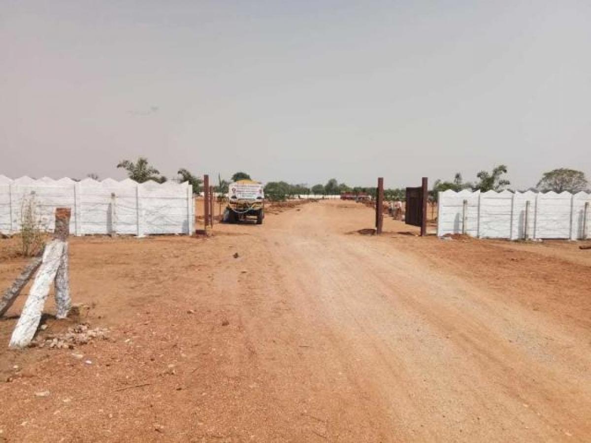  Land in Hyderabad, India No. 30344