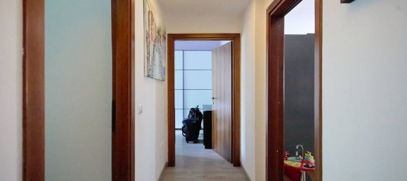 2 bedrooms Apartment in Milan, Italy No. 319168 12