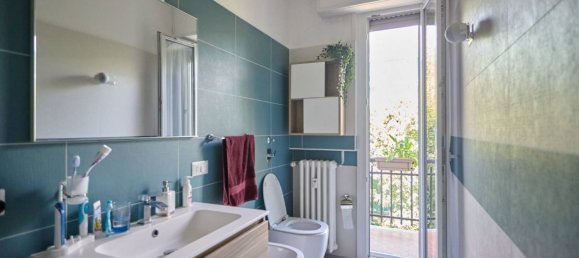 2 bedrooms Apartment in Milan, Italy No. 319168 27