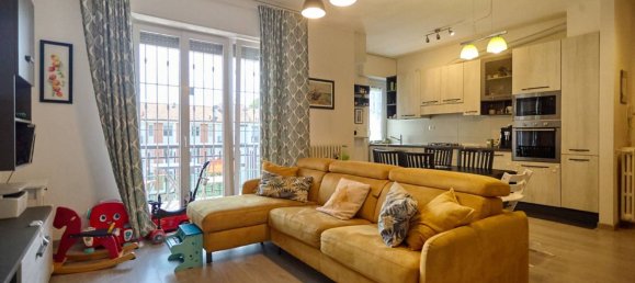 2 bedrooms Apartment in Milan, Italy No. 319168 4