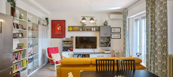2 bedrooms Apartment in Milan, Italy No. 319168 9