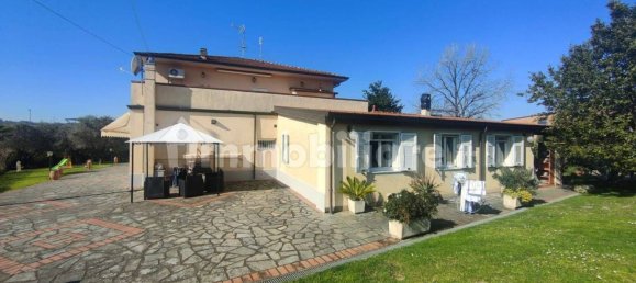 4-salle Appartement à Santo Stefano di Magra, Italy No. 280364 21