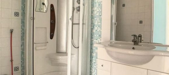 2 bedrooms Apartment in Corbeil-Essonnes, France No. 182382 7