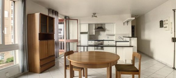 2 bedrooms Apartment in Corbeil-Essonnes, France No. 182382 4