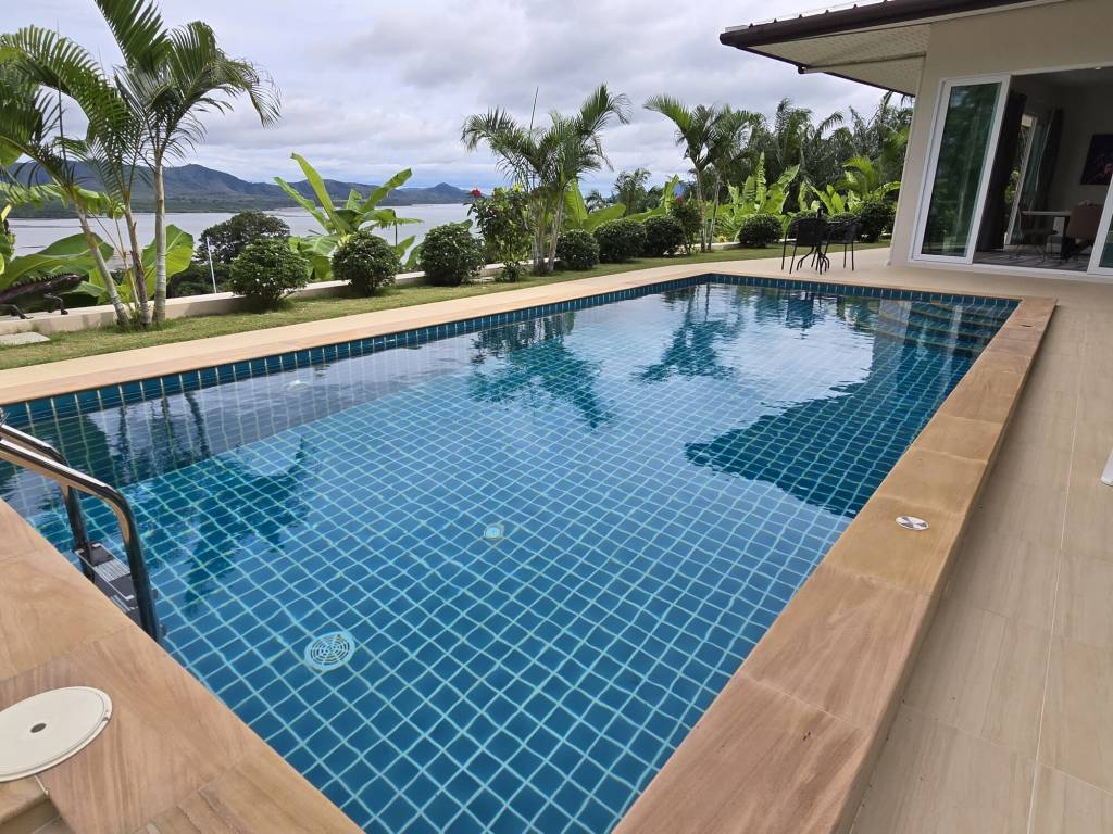 3 bedrooms Villa in Phang Nga, Thailand No. 26153