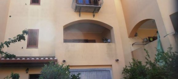 5 bedrooms Apartment in Loceri, Italy No. 323587 3