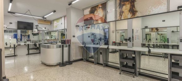 Escritório de 5 divisões em Bari, Italy N.º 41907 33