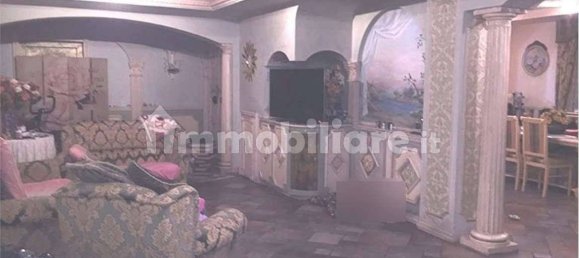 5 rooms Garage in Rome, Italy No. 293424 3