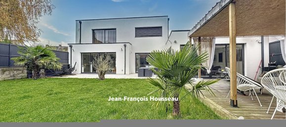 5 chambres Maison à Roncq, France No. 51371 32