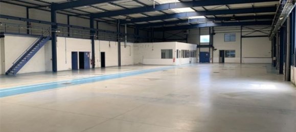 4171m² Commercial property in Le Plessis-Bouchard, France No. 306212 6