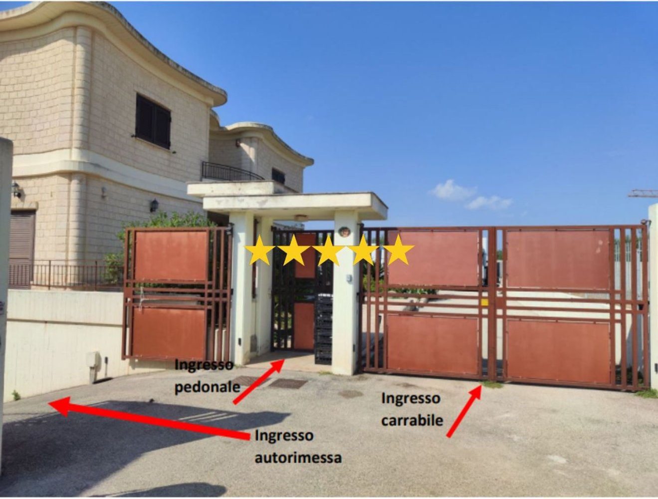 Вилла с 7 спальнями в Трани, Италия № 325277