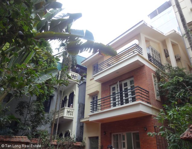 4 bedrooms House in Tay Ho, Vietnam No. 4662