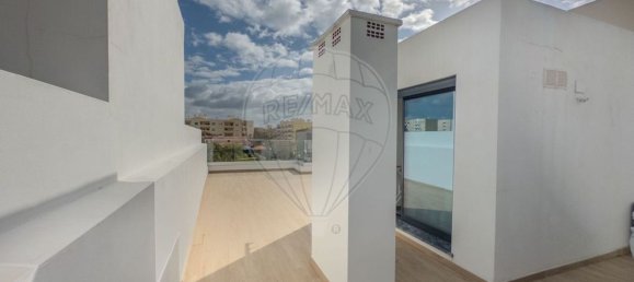 4 bedrooms House in Quelfes, Portugal No. 24952 47